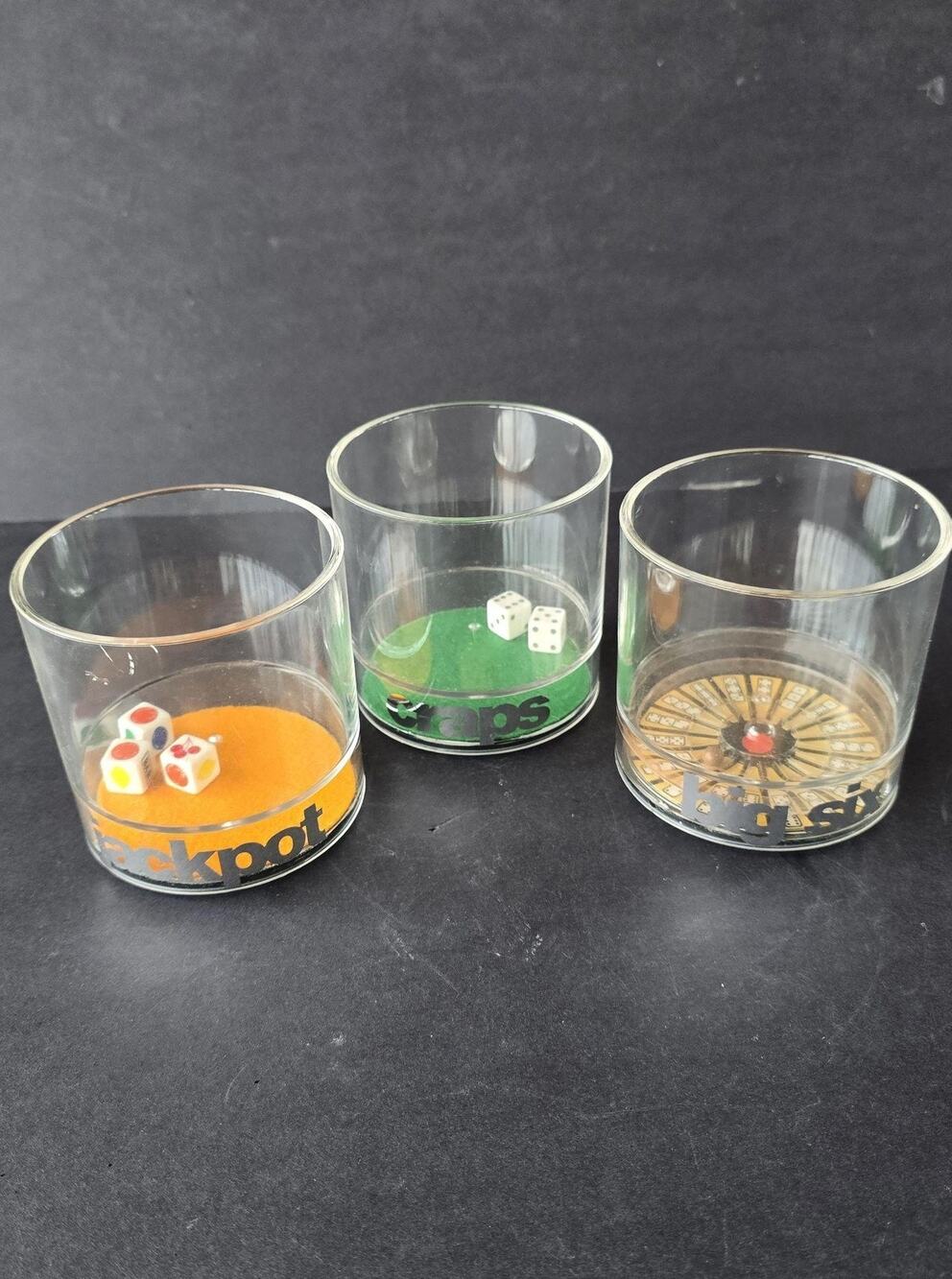 HOWW Casino Rocks Glasses Set Of 3 Jackpot Craps Big Six Dice Barware